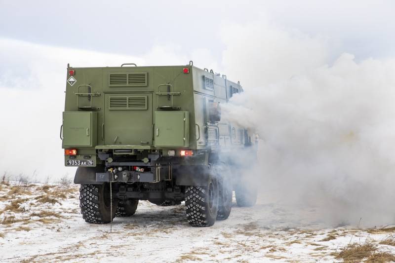 TDA-1 Russian 6x6 Mobile Smokescreen Generator (C)